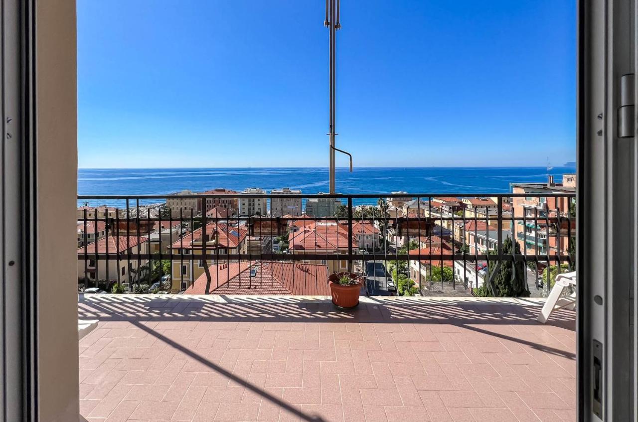 Grande Appartamento Vista Mare Varazze Exterior foto